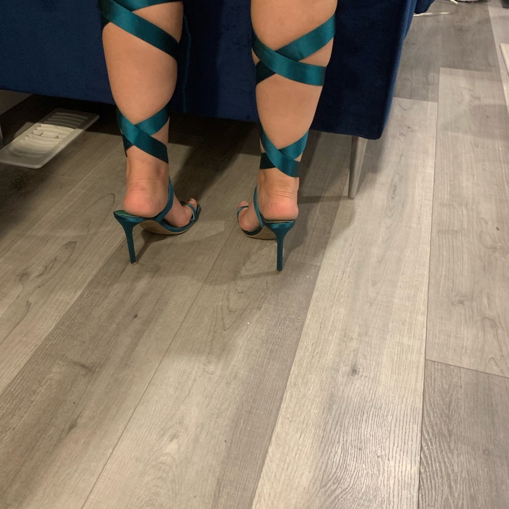 Elegant Teal Strappy Heels - Picture 3 of 3